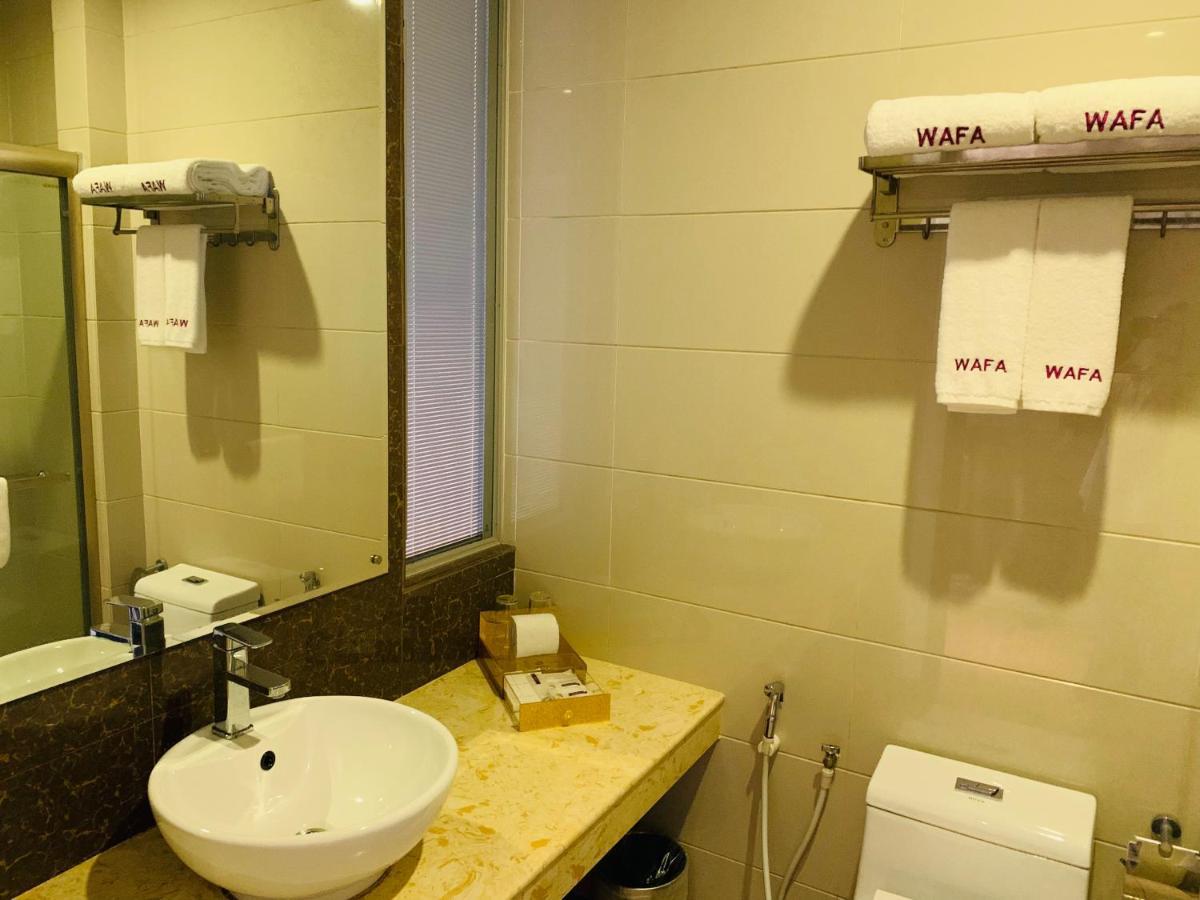 Wafa Hotel & Apartment Kampong Mata Mata Екстер'єр фото