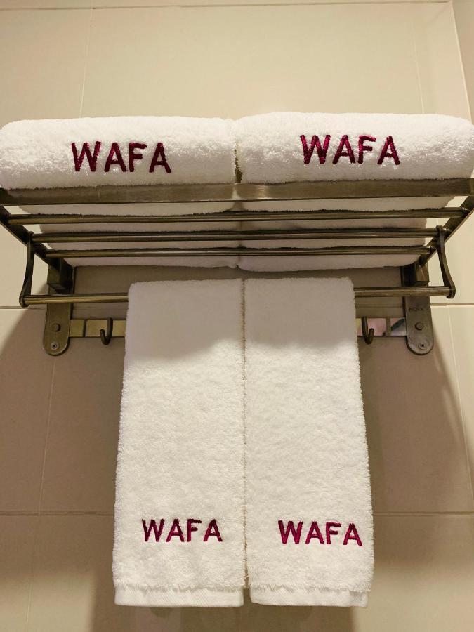 Wafa Hotel & Apartment Kampong Mata Mata Екстер'єр фото
