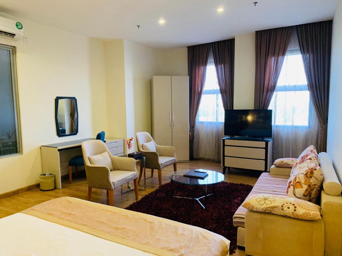Wafa Hotel & Apartment Kampong Mata Mata Екстер'єр фото