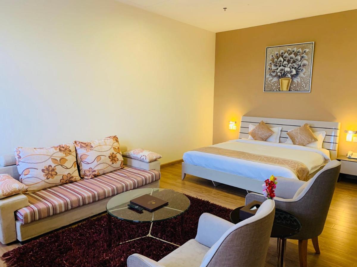 Wafa Hotel & Apartment Kampong Mata Mata Екстер'єр фото