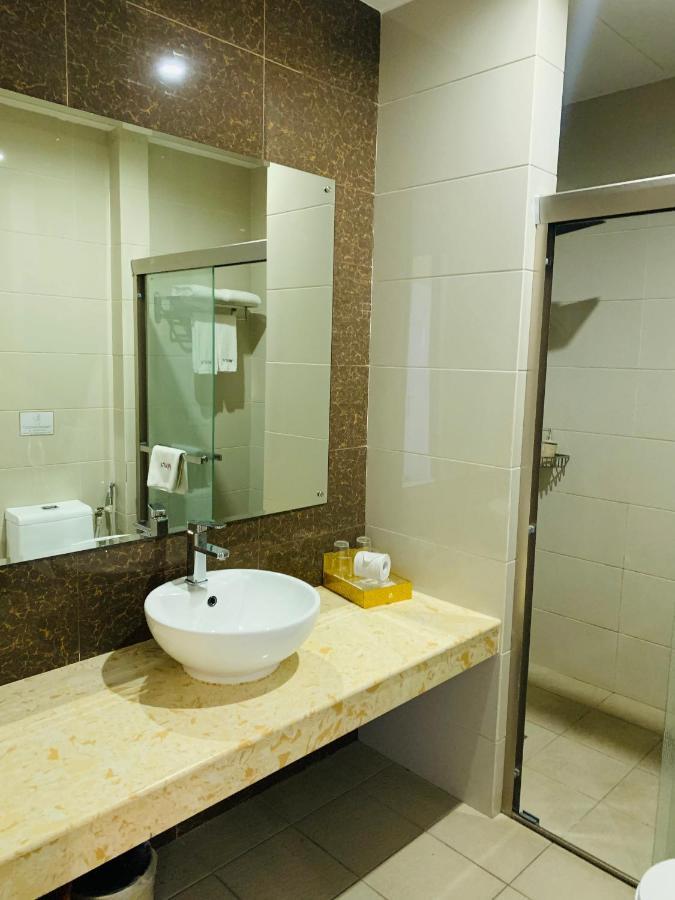 Wafa Hotel & Apartment Kampong Mata Mata Екстер'єр фото