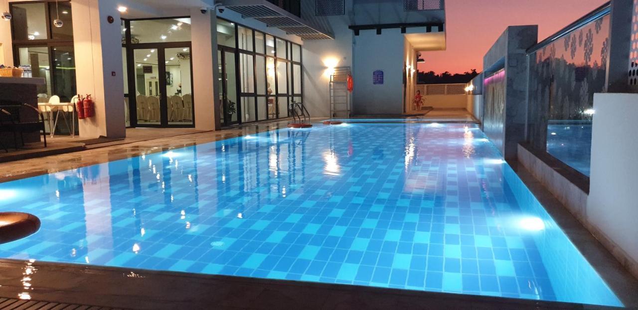 Wafa Hotel & Apartment Kampong Mata Mata Екстер'єр фото